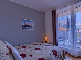 Sunset Tides Apartments With Terrace and Sea View