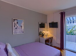 Sunset Tides Apartments With Terrace and Sea View