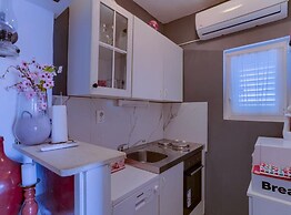 Sunset Tides Apartments With Terrace and Sea View