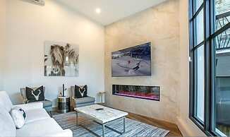 Diamond-rated 2BR Condo in Heart of Vail Village - Center Place