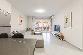 Seaview Apartment in the Heart of Saranda