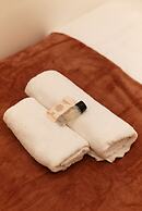 Lavie Maison Marais AC Hot Tub