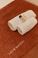 Lavie Maison Marais AC Hot Tub