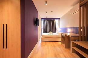 Grandstay Studios 108