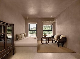 LuxWild Jilai - Shitang Branch