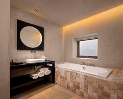 LuxWild Jilai - Shitang Branch