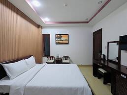 LE'S HOTEL & APARTMENT