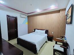 LE'S HOTEL & APARTMENT