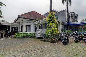 Hotel O Bandung near Stadion Siliwangi formerly The Ethnic Hotel Bandu