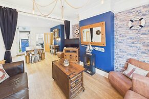 Host Stay Falcon Retreat