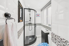 Host Stay Falcon Retreat