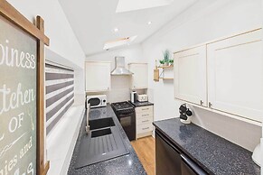 Host Stay Falcon Retreat