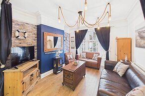 Host Stay Falcon Retreat