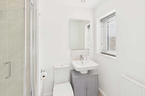 Host Stay Orient House