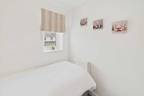 Host Stay Orient House