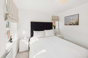 Host Stay Orient House