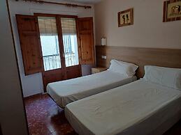 Hostal Sol y Sombra