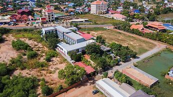 Apartment Green Amazon