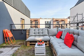 Lumina 3-room apart with large terrace
