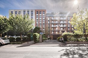 Lumina 3-room apart with large terrace