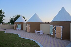 Bikaner Desert Camp & Resort