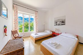 Monterosso Apartments