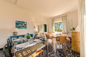 Monterosso Apartments