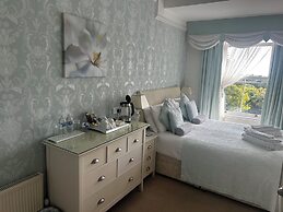 Amber House