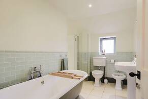 Herdsman's Cottage - 3BD in Wiltshire