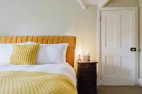 Herdsman's Cottage - 3BD in Wiltshire