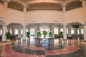 Le Jardin Aqua Park Resort