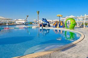 Le Jardin Aqua Park Resort