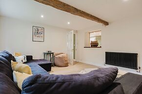 Mulberry Cottage 5BD in Wiltshire
