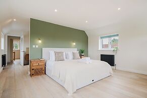 Mulberry Cottage 5BD in Wiltshire