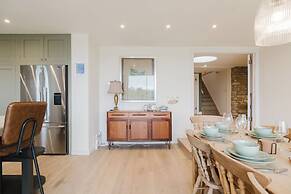 Mulberry Cottage 5BD in Wiltshire