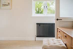 Mulberry Cottage 5BD in Wiltshire