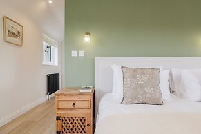 Mulberry Cottage 5BD in Wiltshire