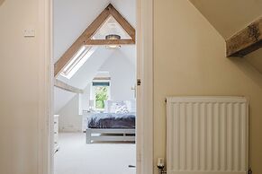 Mulberry Cottage 5BD in Wiltshire