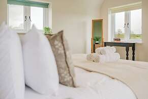 Mulberry Cottage 5BD in Wiltshire