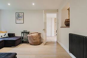Mulberry Cottage 5BD in Wiltshire