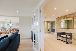 Mulberry Cottage 5BD in Wiltshire