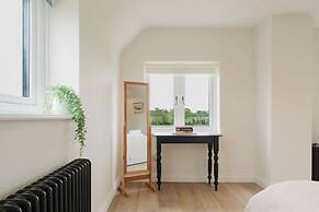 Mulberry Cottage 5BD in Wiltshire