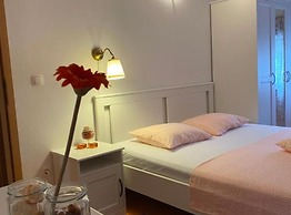 Apartments Lara Rab