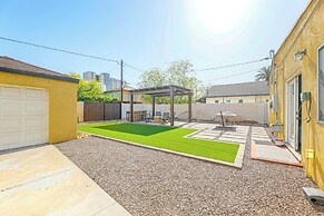 2 Mi to Dtwn Phoenix: Historic Home w/ Yard