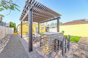2 Mi to Dtwn Phoenix: Historic Home w/ Yard