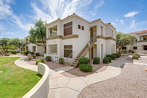 12 Mi to Old Town Scottsdale: Condo w/ Pool Access