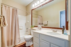 12 Mi to Old Town Scottsdale: Condo w/ Pool Access