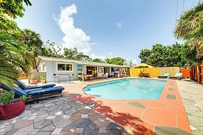 Walk to Dining & Shopping: Pompano Beach Home!