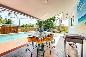 Walk to Dining & Shopping: Pompano Beach Home!