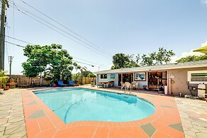 Walk to Dining & Shopping: Pompano Beach Home!